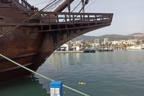 ROV a punto de comenzar inspección ANDALÚ SEA ROBÓTICA SUBMARINA con el galeón andalucía